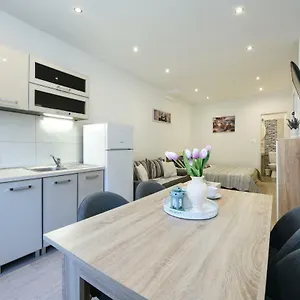 https://apartments-nita.hotelinzadar.com